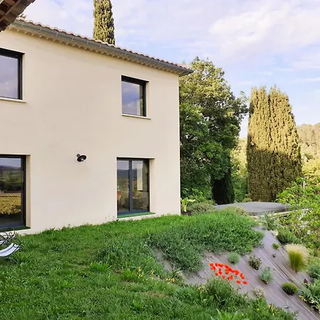 Dans Le Gard à Proximité D'uzés * Cavillargues